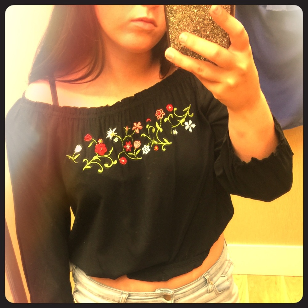 Cute black semi crop floral long sleeve top